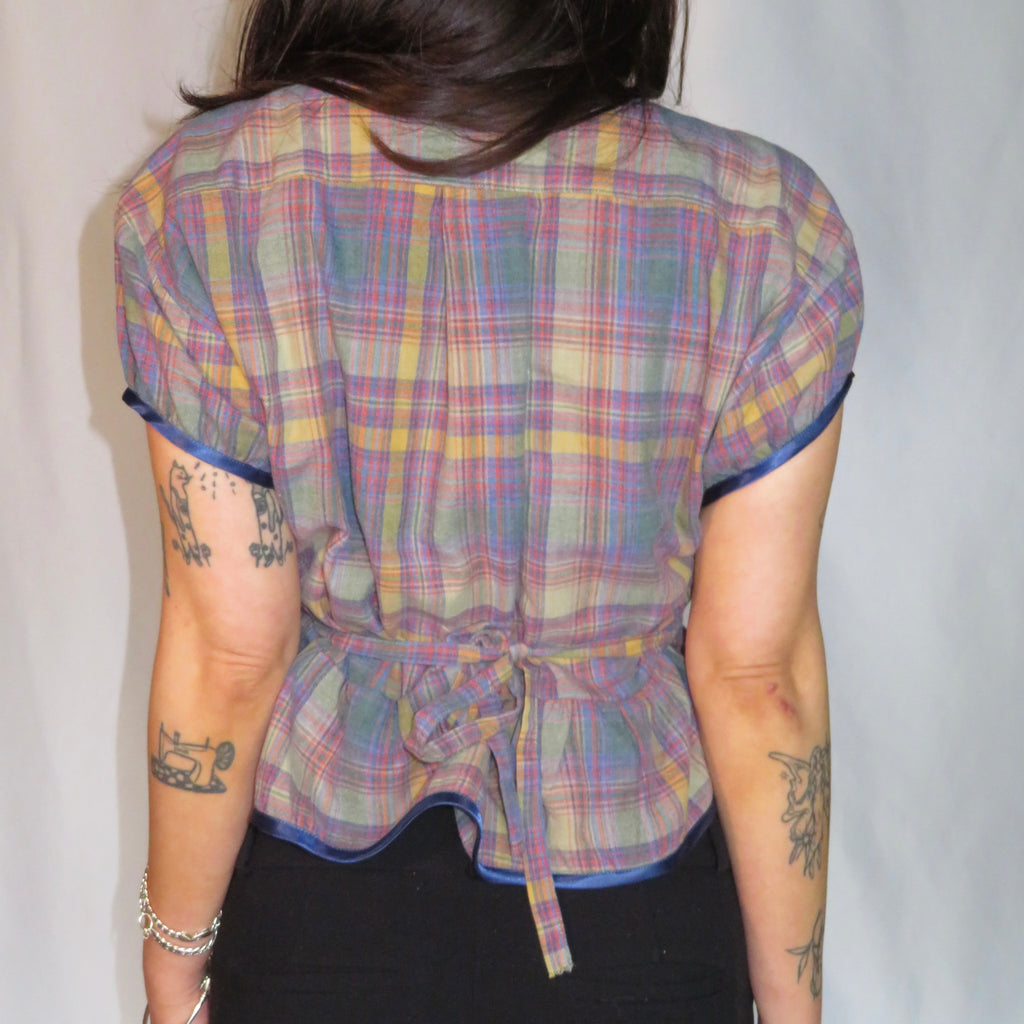 Arrow Ruffle Tie-Back Blouse